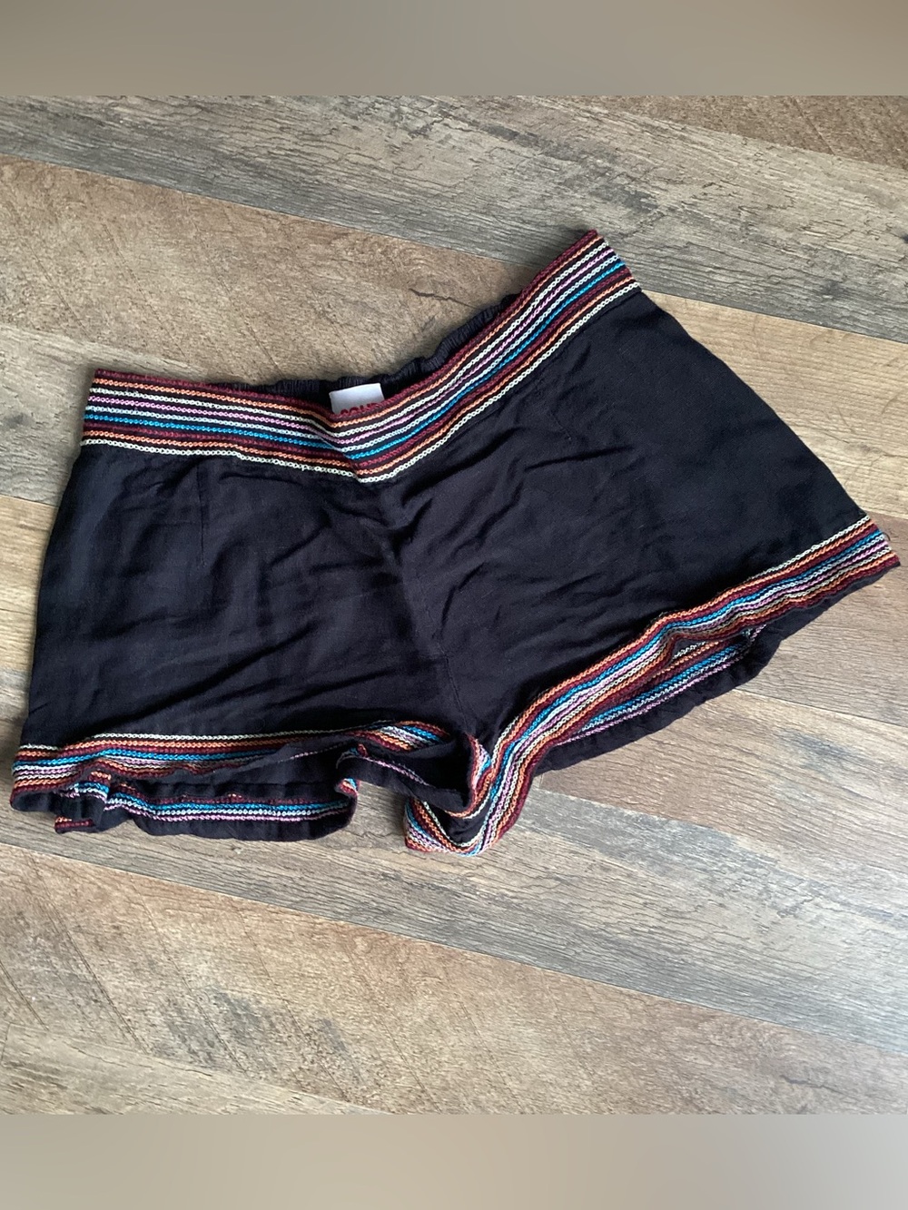 Solid & Striped Women's Black linen Shorts with Multicolor Trim